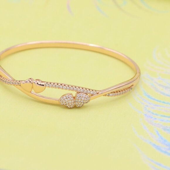 Rose Gold Heart Design Bangle with Sparkling CZ Accents, XPBL0448 - Picture 4 of 12